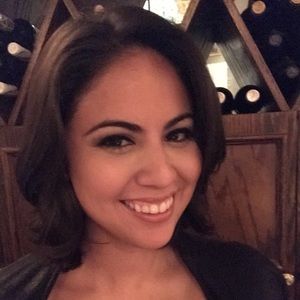 Meet your Posher, Adriana